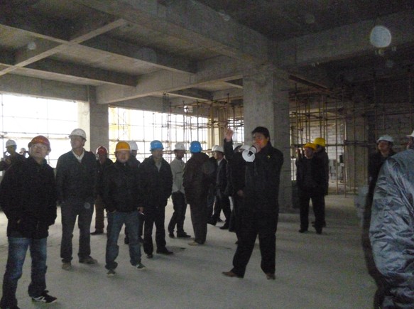 晉寧縣建筑施工安全質(zhì)量標(biāo)準(zhǔn)化示范工地現(xiàn)場(chǎng)觀摩會(huì)