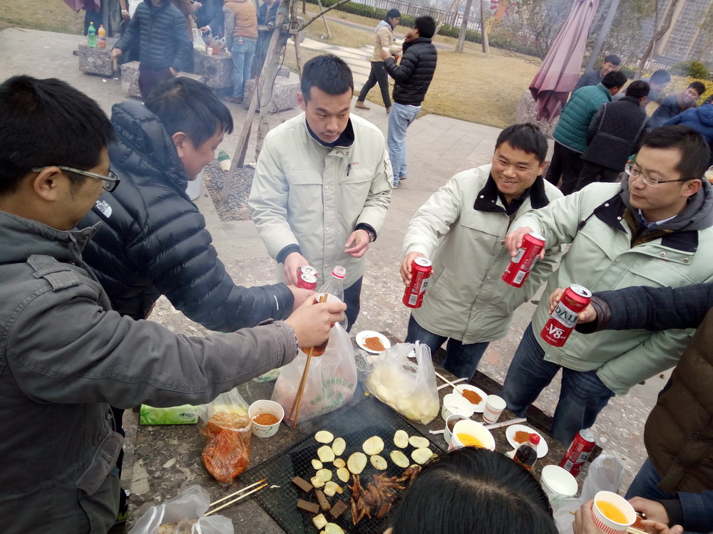 第一項(xiàng)目部組織戶外主題活動(dòng)