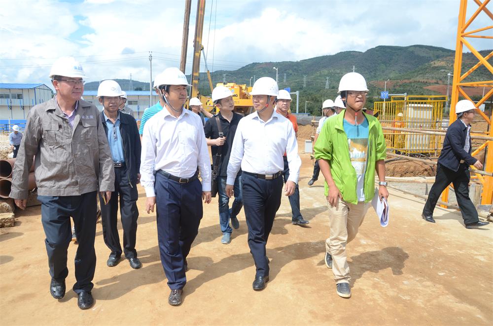 云投集團總裁劉勇調(diào)研云上云·云南省信息化中心項目