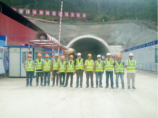 香麗高速公路第十三項(xiàng)目部開展隧道工程交流學(xué)習(xí)活動(dòng)