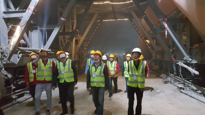集團工作組調(diào)研香麗高速公路第十三項目部鴻文隧道