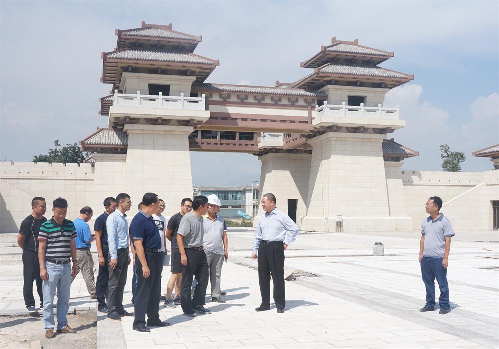 保山市委書記趙德光視察漢營走馬古鎮(zhèn)項目
