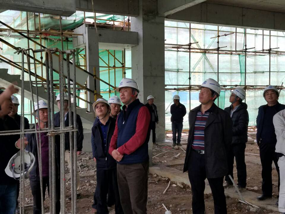 彭云調(diào)研怒江州民族中等專業(yè)學(xué)校遷建暨職教中心建設(shè)項(xiàng)目