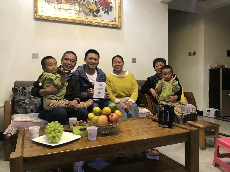 兩家基層黨支部開展廉潔家訪活動(dòng)