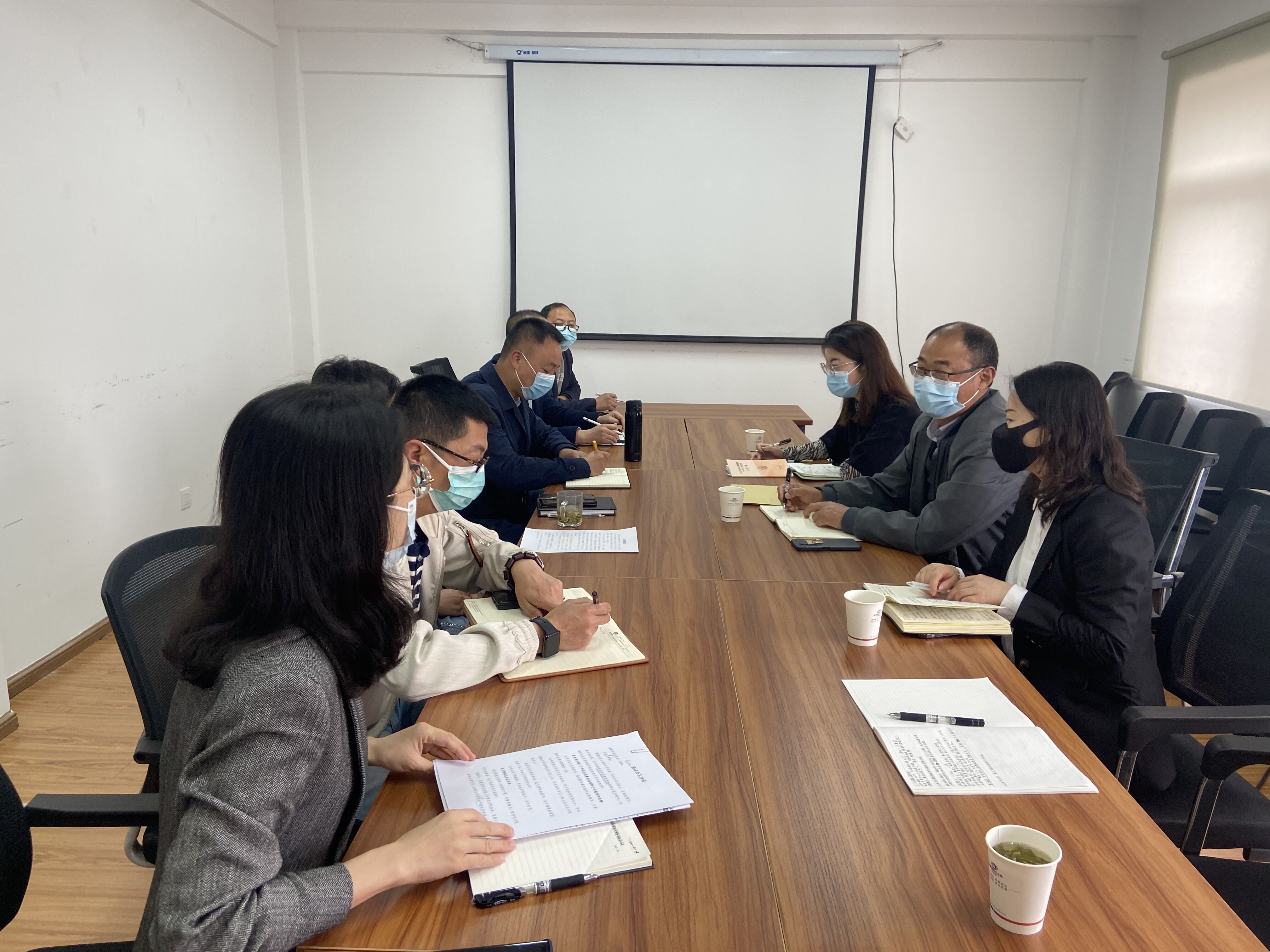 王長錄到設(shè)計院開展慰問