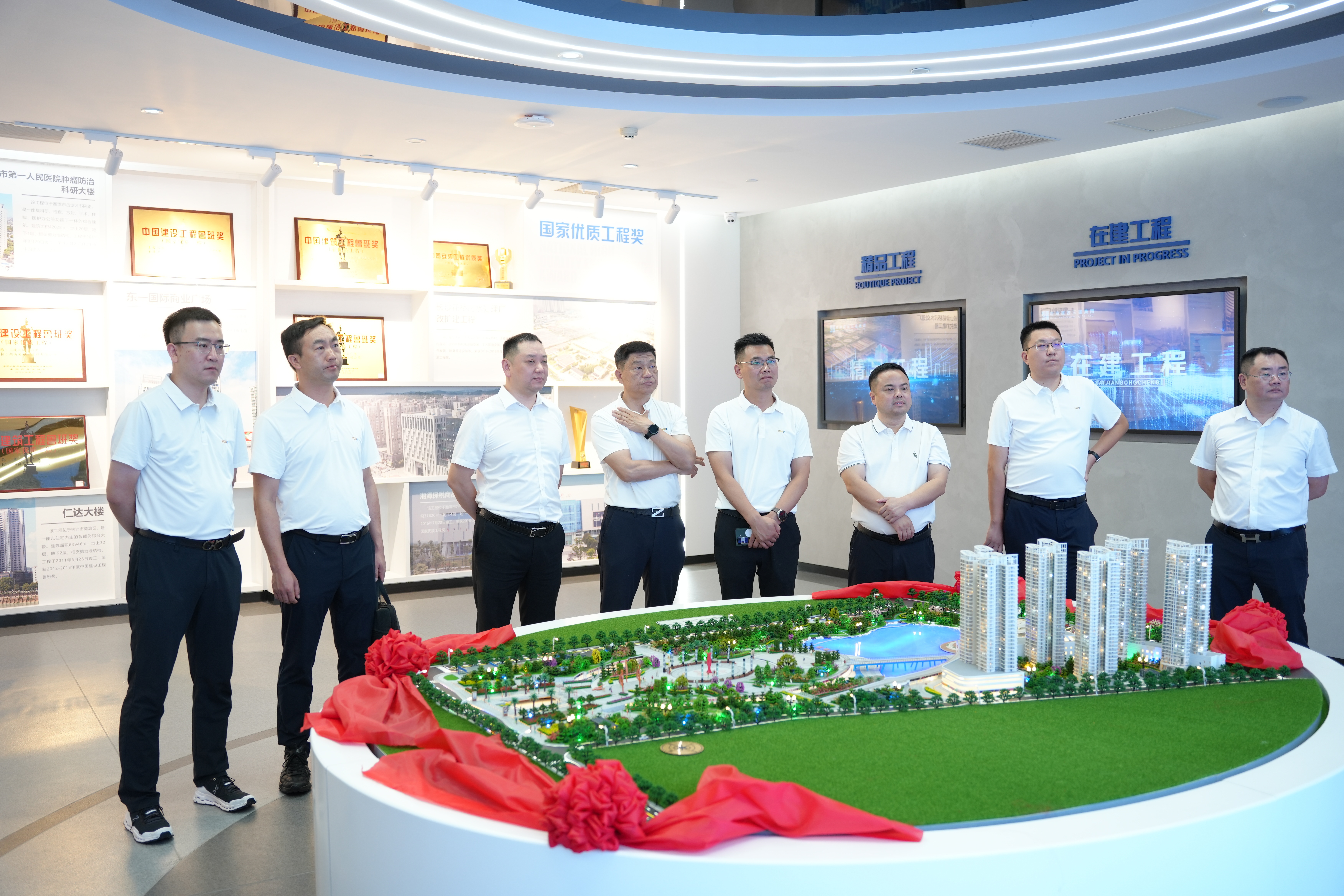 公司與湖南建投三建集團(tuán)交流座談